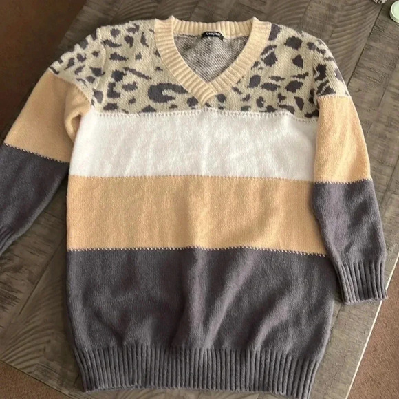 Chicme Women’s Crochet Patchwork V Neck Long Pullover Sweater - Size Small - Picture 5 of 10